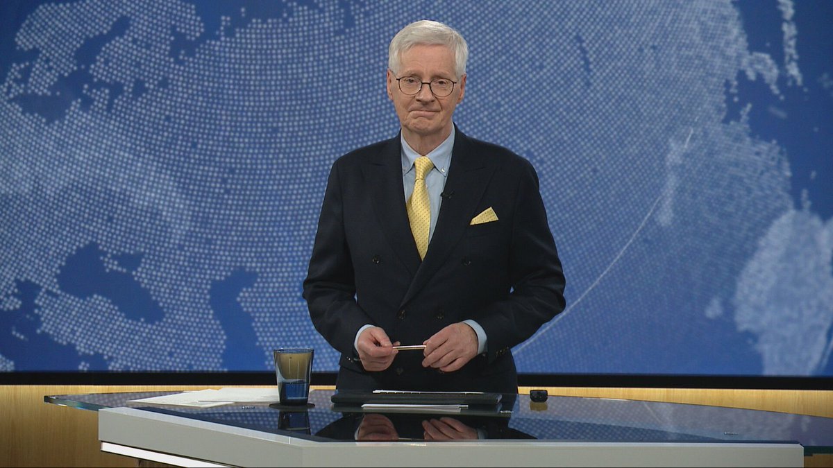 Í gær mældist mesta áhorf á fréttatíma RÚV í rúmlega ár.   38% meðaláhorf og 43% uppsafnað áhorf í gær... TAKK Bogi Ágústsson #ruv