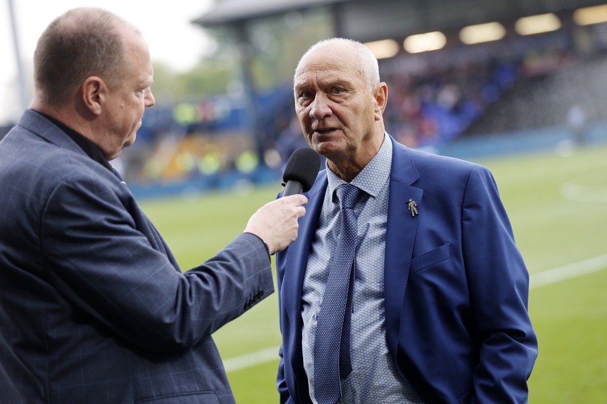 Stockport County Community Trust (@scfccommunity) on Twitter photo ⚽️ An honour to welcome <a href="/brian_horton4/">Brian Horton</a> to Edgeley Park.
💙 Raising vital awareness about the importance of prostate cancer screening, in partnership with Prostate Cancer Support, Stepping Hill Hospital and Answer Cancer.
💻 Read more on the club site:
stockportcounty.com/football-legen… ⚽️ An honour to welcome <a href="/brian_horton4/">Brian Horton</a> to Edgeley Park.
💙 Raising vital awareness about the importance of prostate cancer screening, in partnership with Prostate Cancer Support, Stepping Hill Hospital and Answer Cancer.
💻 Read more on the club site:
stockportcounty.com/football-legen…