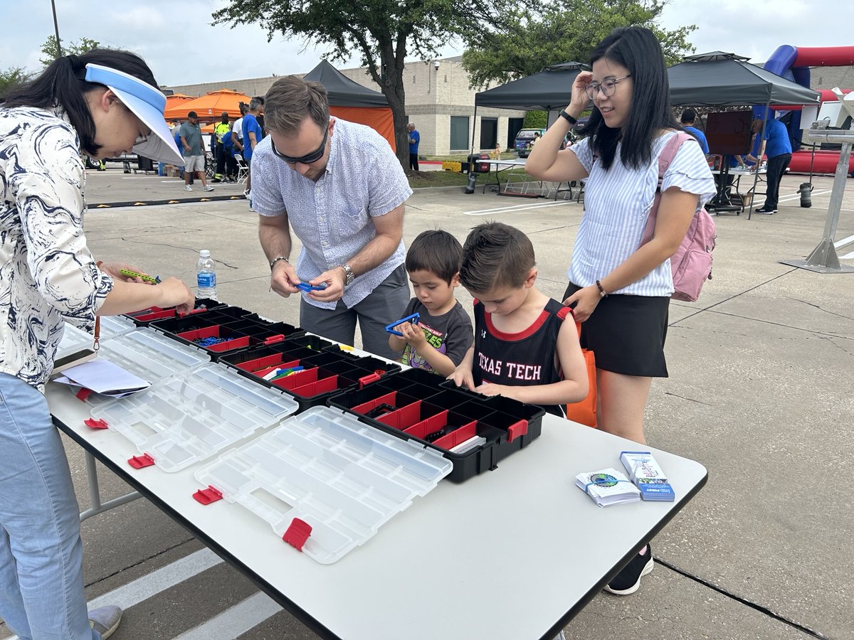 FIRSTinTexas's tweet image. Our FIRST LEGO League team 65104 Pynauts had an amazing time demoing their robot at NTTA’s Pave the Way Family Fun Day this past Saturday! 🤖🚧 It was more than a demo — it was a celebration of all the hard work, teamwork, and innovation that happened this season. #FIRSTinTexas