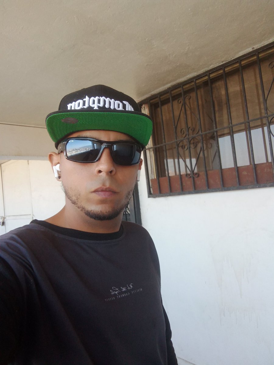 ZettaPak tweet picture