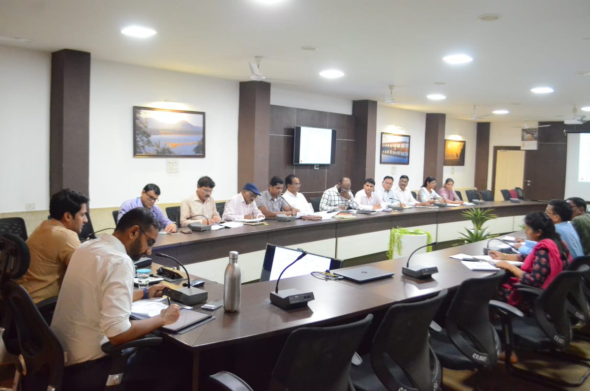 collectorbalagh's tweet photo. इसमें मुख्य रूप से जनपद का अमला,राष्ट्रीय आजीविका मिशन और महिला बाल विकास विभाग का अमला जुटेगा। इसमें विशेष रूप से शिविर आयोजित किये जायेंगे।#अटल_पेंशन_योजना #mpphe https://t.co/zk2QbVBFu5