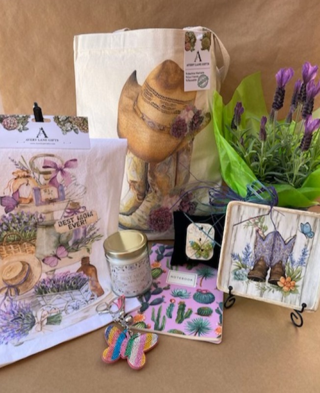 MayfieldFlorist's tweet image. Inspired by the desert in bloom, our gift collection features treasures perfect for celebrating life’s special moments. Each is selected to add heartwarming charm. Perfect for the cowgirl-at-heart in your life!  

#MariposaRodeoQueenGift #RodeoVibes #MayfieldFlorist #ShopTucson
