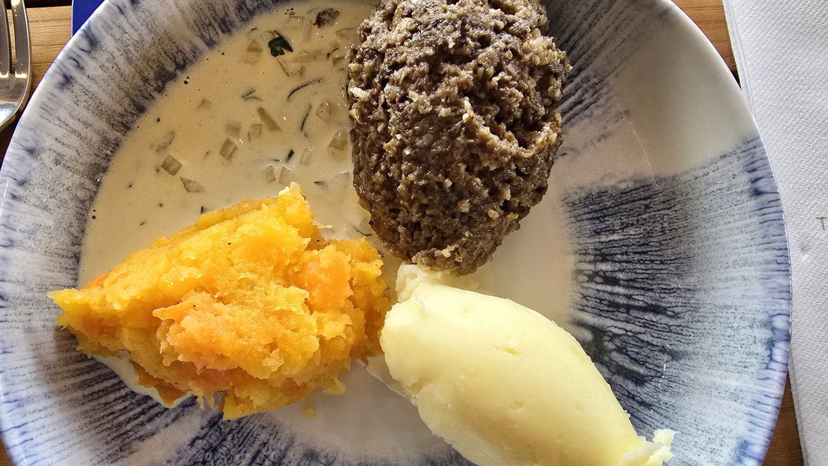 bollingerbabe (@bollingerbabe1) on Twitter photo When in #Scotland...
#Haggis, tatties and neeps with a whisky cream sauce for lunch. 😋
#cruise #cruising #CaledonianCanal <a href="/TheMajesticLine/">The Majestic Line</a> #GlenMassan When in #Scotland...
#Haggis, tatties and neeps with a whisky cream sauce for lunch. 😋
#cruise #cruising #CaledonianCanal <a href="/TheMajesticLine/">The Majestic Line</a> #GlenMassan