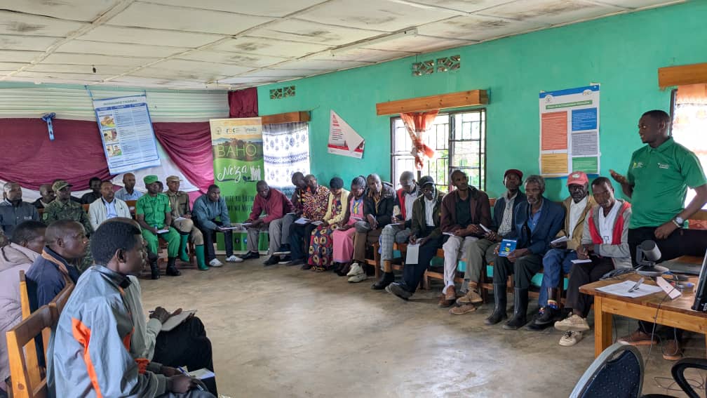 Uyisenga Ni Imanzi (@uyisenganimanzi) on Twitter photo The Busanze Sector Executive in <a href="/NyaruguruDistr/">Nyaruguru District</a> launched a training for local leaders, facilitated by <a href="/UyisenganImanzi/">Uyisenga Ni Imanzi</a>, on effectively introducing #BahoNeza mental health program and equipping them with basic knowledge on mental health thanks to <a href="/Imbuto/">Imbuto Foundation</a> for the great support The Busanze Sector Executive in <a href="/NyaruguruDistr/">Nyaruguru District</a> launched a training for local leaders, facilitated by <a href="/UyisenganImanzi/">Uyisenga Ni Imanzi</a>, on effectively introducing #BahoNeza mental health program and equipping them with basic knowledge on mental health thanks to <a href="/Imbuto/">Imbuto Foundation</a> for the great support