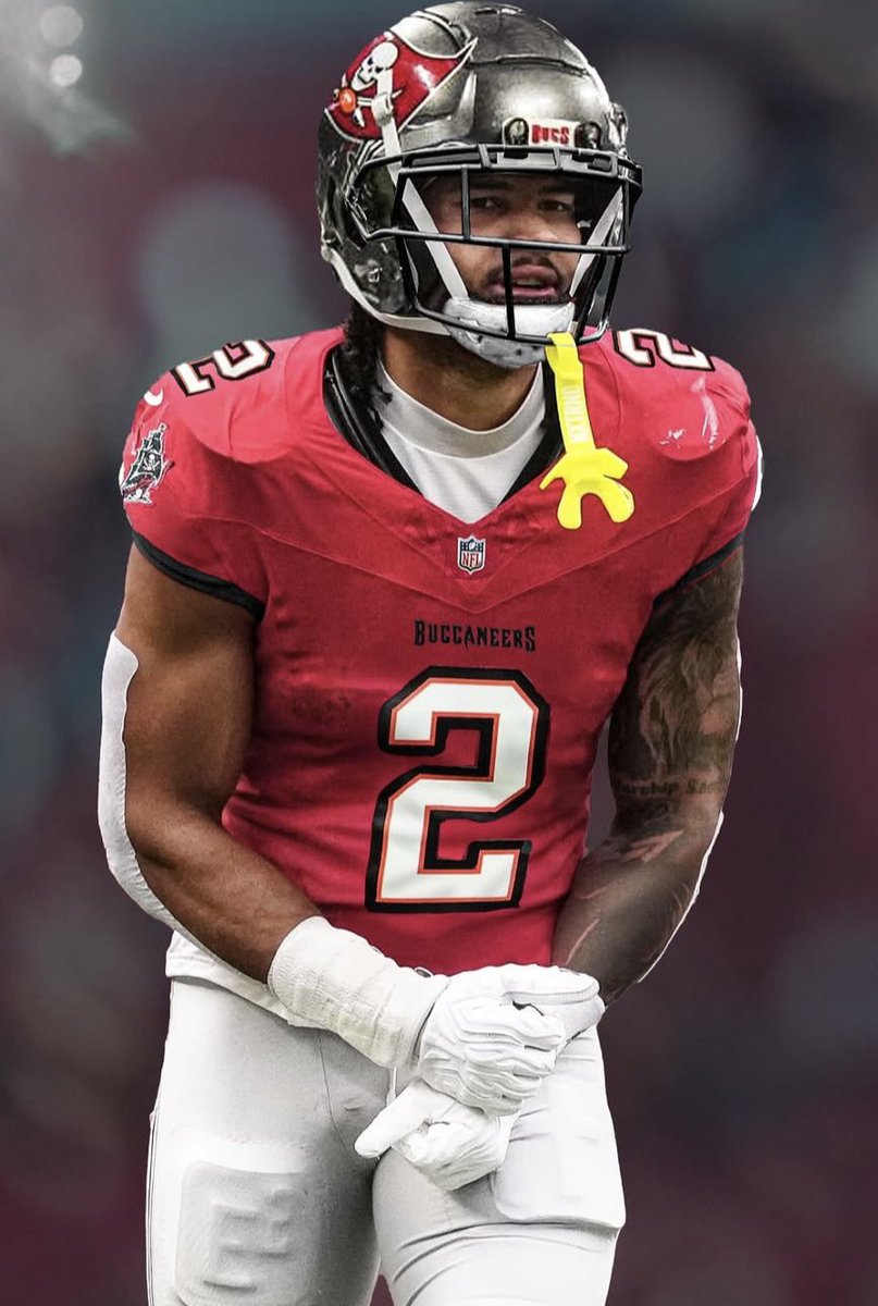 Good morning Krewe! Who is stopping this offense?

#WeAreTheKrewe 

QB: Baker Mayfield 
RB: Bucky Irving 
RB: Rachaad White
WR: Mike Evans
WR: Chris Godwin
WR: Emeka Egbuka
WR: Jalen McMillan 
WR: Sterling Shepard
WR: Tez Johnson
TE: Cade Otton