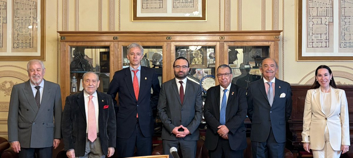 Diplomacia España (@diplomaciaesp) on Twitter photo Firma de convenio entre la Academia de la Diplomacia y la Corte Africana de Arbitraje y Mediación.
Gracias a su presidente Dr. Alí Ouhmid por desplazarse desde Marrakech y a la embajada de <a href="/MoroccoInESP/">Marruecos en España</a> por acompañarnos con su ministro consejero.
<a href="/EmbEspanaRabat/">EmbajadaEspañaMarruecos</a>. Firma de convenio entre la Academia de la Diplomacia y la Corte Africana de Arbitraje y Mediación.
Gracias a su presidente Dr. Alí Ouhmid por desplazarse desde Marrakech y a la embajada de <a href="/MoroccoInESP/">Marruecos en España</a> por acompañarnos con su ministro consejero.
<a href="/EmbEspanaRabat/">EmbajadaEspañaMarruecos</a>.
