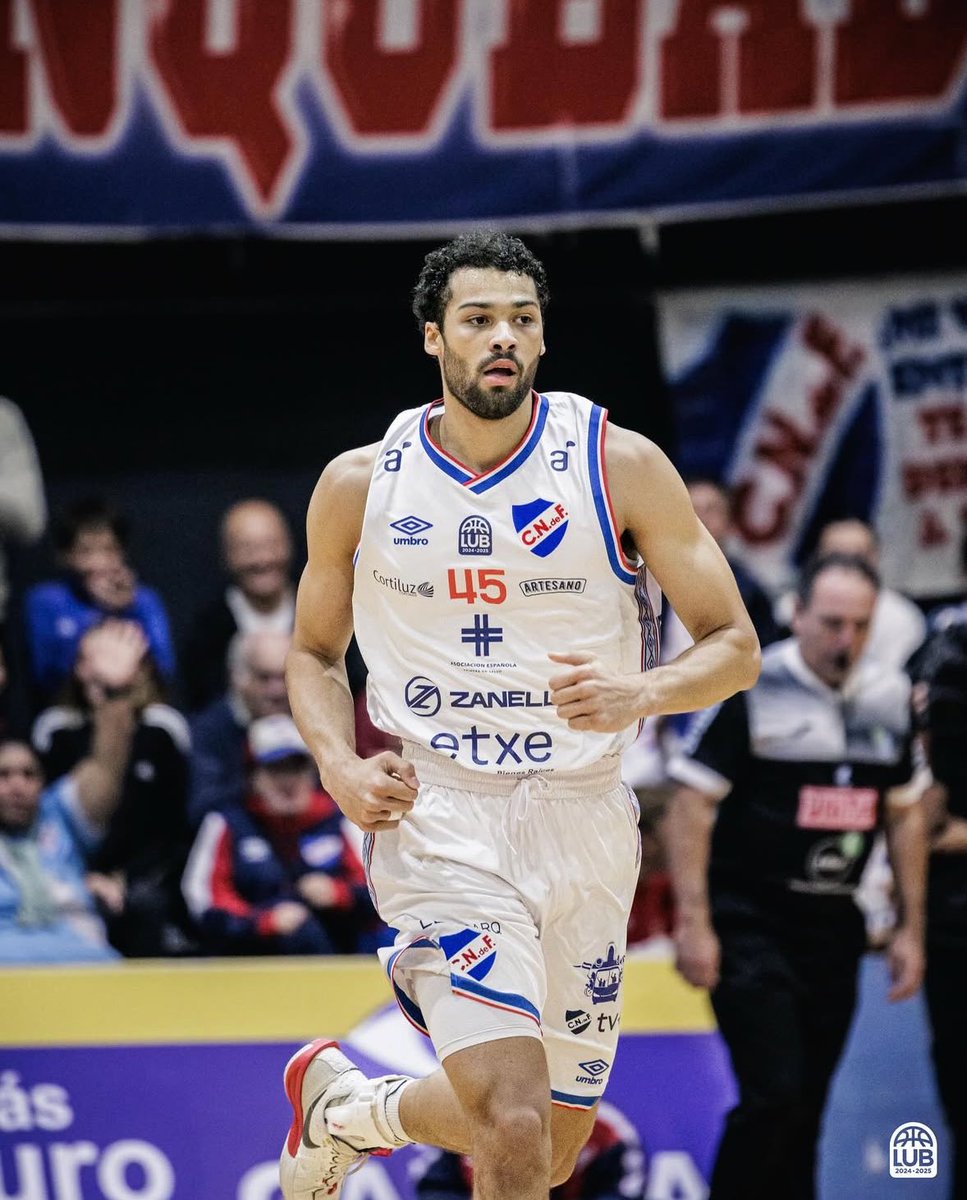 Imperdible hoy <a href="/picalanaranja/">Pica la naranja</a> por <a href="/universal970/">970 Universal</a>.
11:50 hs estamos en vivo como todos los días. A las 12 en punto hablamos con <a href="/maozinha_45/">Mãozinha (João Marcello Pereira)</a>, jugador de <a href="/CNdeFbasketball/">Nacional Basketball</a>.
Además, el mejor análisis de lo que pasó ayer en Nacional-Defensor Sp y el Malvín-Aguada de hoy.