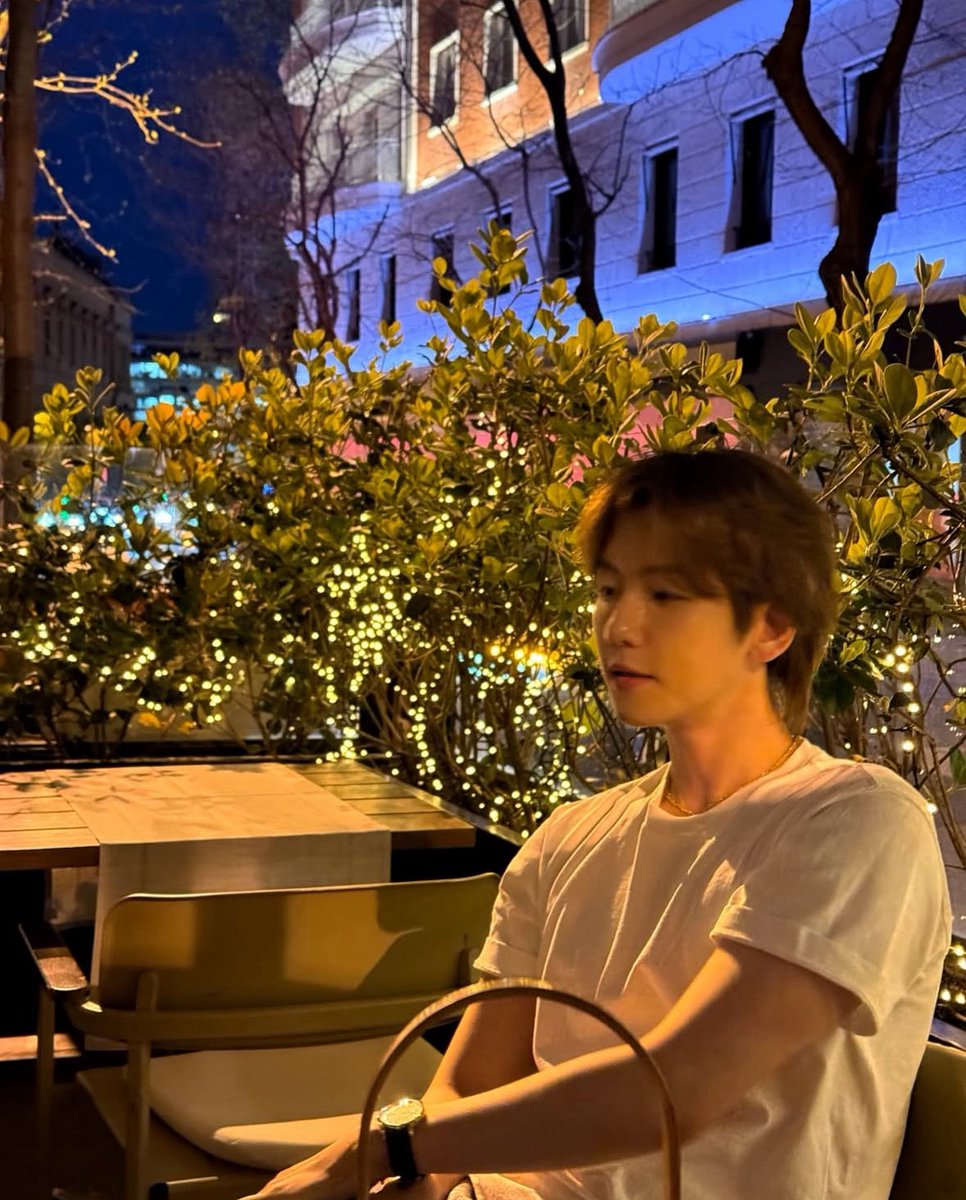 kaicequeen's tweet photo. Essence of Reverie sounds so damn sexc

👁️👄👁️

Also, HIM. https://t.co/SMpV2FQdi1