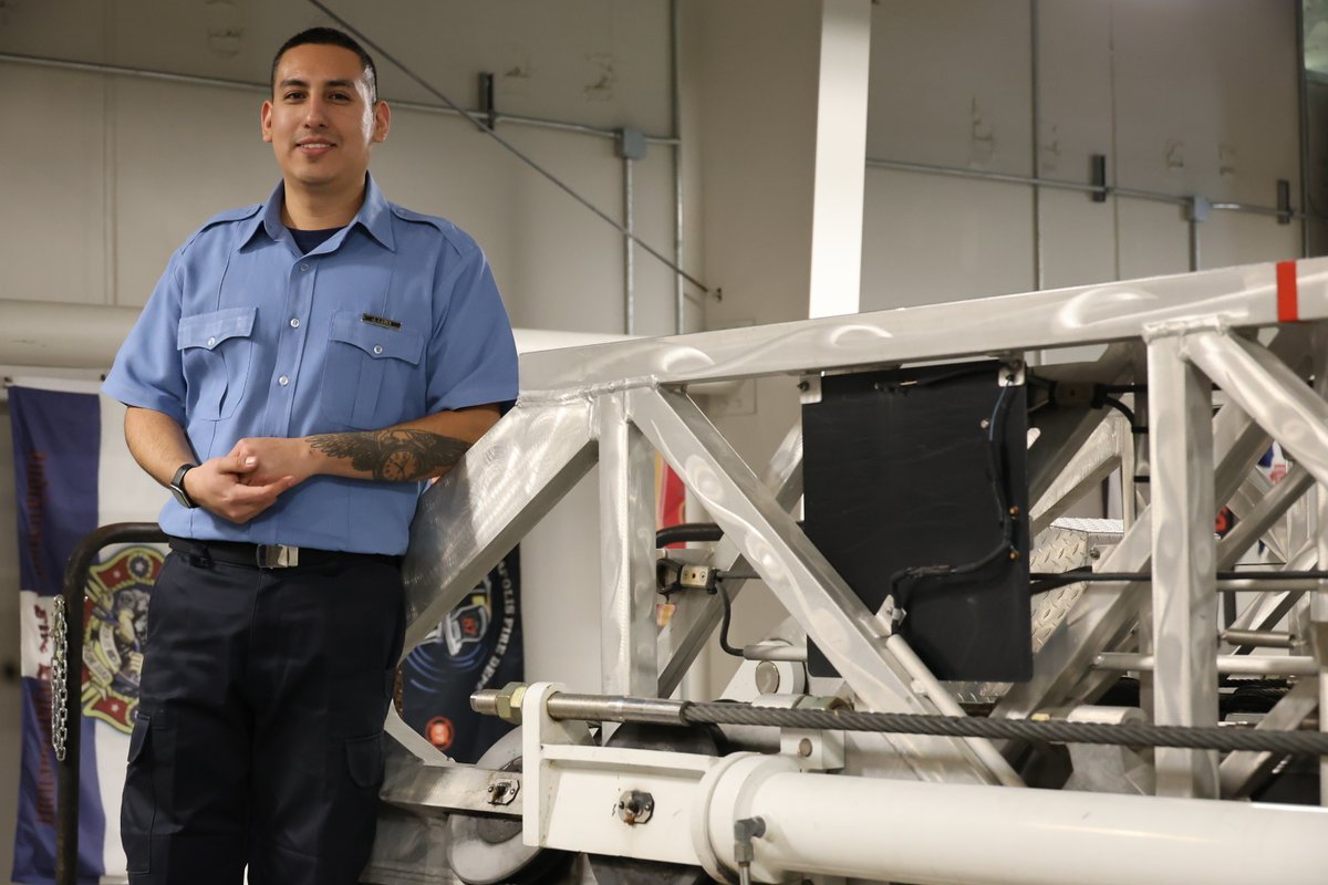 IFD_NEWS's tweet photo. Hailing from Las Vegas, NV and a proud Burk High School grad, 34 year old Jeffrey Luna says it was his previous job as a Fire Apparatus Mechanic that spurred his interest in joining #IFDRecruitClass90. Best described as Adventurous, Committed and Resilient, Jeffrey would tell https://t.co/2arYZH03h4
