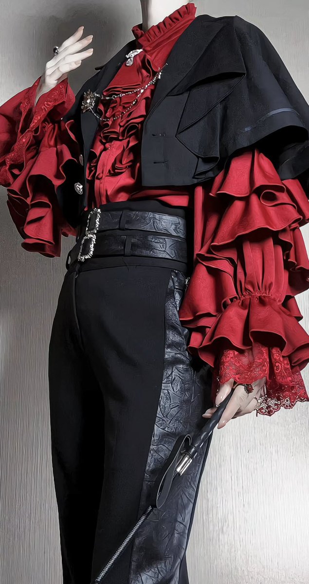 Black And White Color Scheme is Always One of The Most Classic Color Schemes

◆ Outfits Shopping Link &gt;&gt;&gt; lolitawardrobe.com/search/?Keywor…