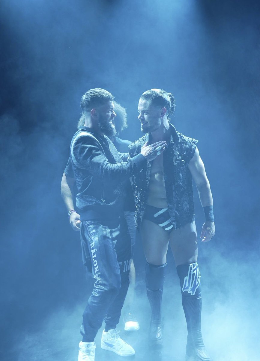 Finn Bálor tweet media