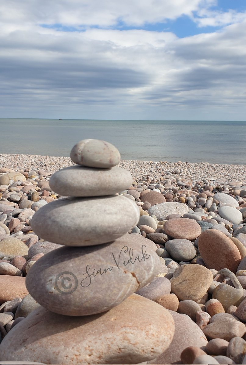 SianVidak's tweet photo. Today's #homeeducation has been "cementing" learning from last week's trips out, in preparation for this week's visit to a sculpture.
I'm of the philosophy, everything is linked, be that in obvious or abstract, & that's what makes #learning fun.
#fieldtrip #outsideclassroom https://t.co/xfDbpXp9No