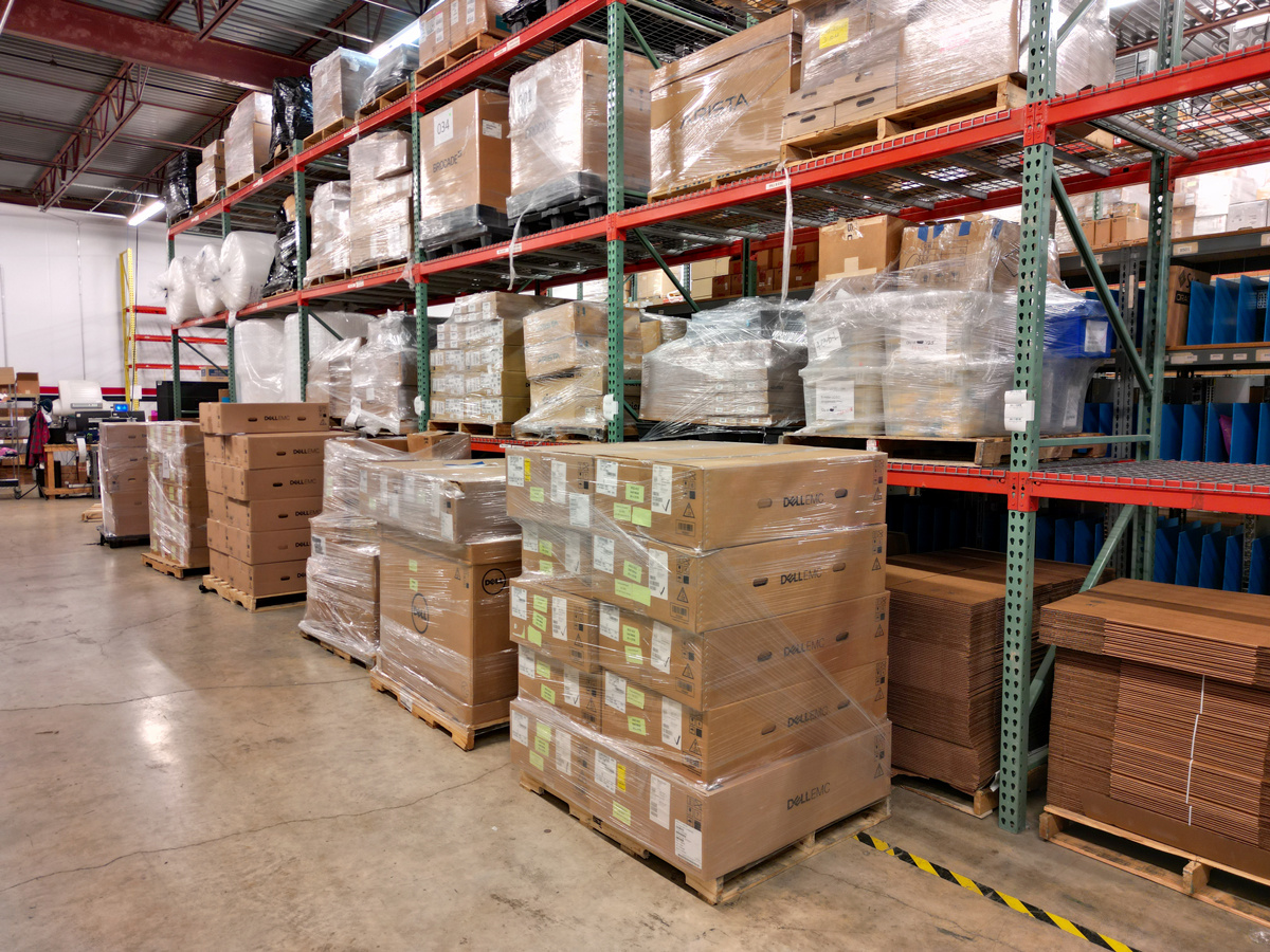 OceanTechonline's tweet image. This is what the “after” looks like.

After the power-down.
After the cables are pulled.
After the gear is transported to our warehouses. 

Packed, wrapped, labeled, and ready for its next move.
Every piece accounted for. No shortcuts.

#DataCenterDecom #OceanTech #ITAD