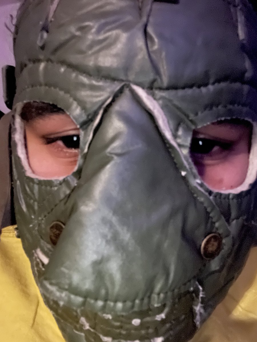 luci4urthots's tweet image. #RiddleMeThis