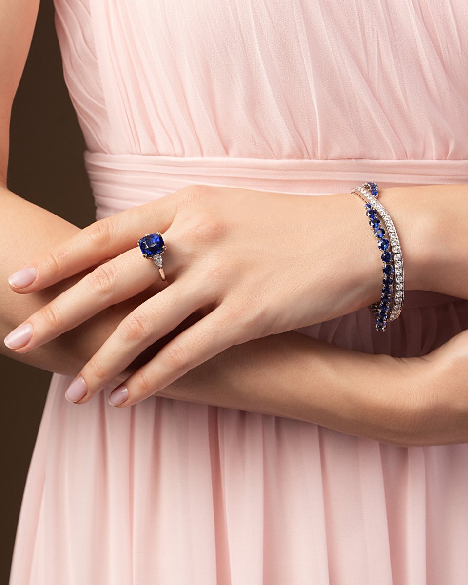 The sapphire finds its most dazzling expression in the hands of the House’s artisans. A suite fashioned from sapphires and luminous diamonds capture the depth and intensity of the azure-hued stone. Discover #WinstonHighJewelry: harry-winston.visitlink.me/VN-47l #HarryWinston
