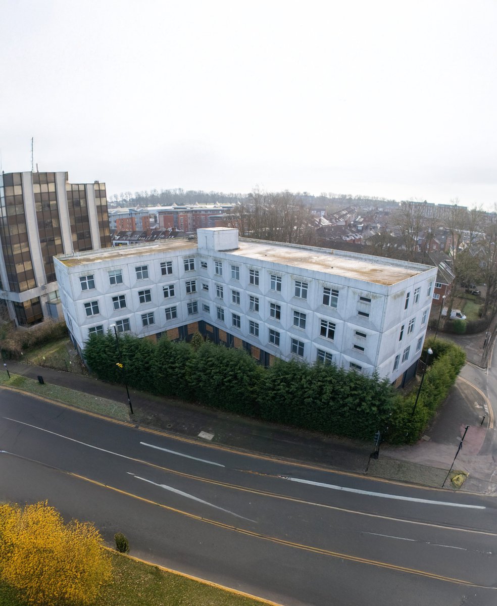 JUST LAUNCHED: Value Add -Opportunity

An opportunity to acquire a 134 Room (Unmodernised) 34,000 SQFT student accommodation building in Coventry, with potential for change of use to Co-Living or Residential.

Contact Harry for further information h.marks@estate-office.com