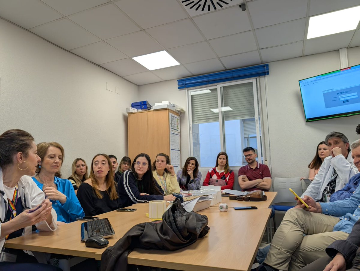 PROAHUVN's tweet photo. 📢 Desde el equipo PROA queremos agradecer al servicio de hematología por la excelente sesión PROA de hoy. 
🔍 Seguimos sumando ciencia y reflexión clínica desde todos los servicios del @hospital_hvn del servicio de . Avanzamos juntos!
@PRANgob

@SEIMC_ https://t.co/AddgsV5Xki