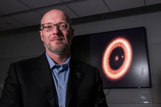 International astronomers, including Rice University’s  Andrea Isella and Charlie Gardner, have unveiled highly detailed images of planets forming around young stars. news.rice.edu/news/2025/new-…