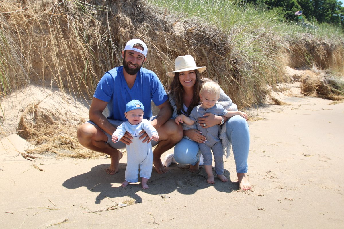 Hockey was his life. Kyle Quincey found his niche as a defenseman in the NHL. He also dealt with major injuries &amp; over 20 concussions. In retirement he dealt with life, including his son's brain tumor &amp; figuring out who he was. He's on a path now. Listen: linktr.ee/ctfrpodcast