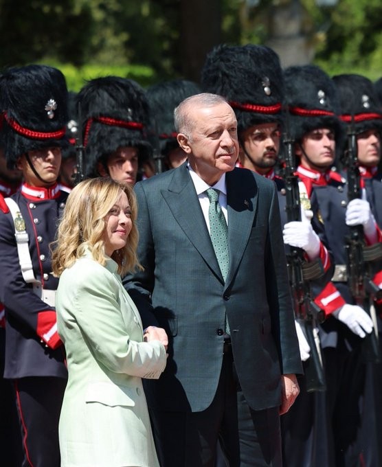 darkwebhaber's tweet photo. İtalya Başbakanı Meloni: Türkiye ile ilişkimiz ekonomik ilişkilerin çok ötesine geçiyor. https://t.co/x30FW4rXhz