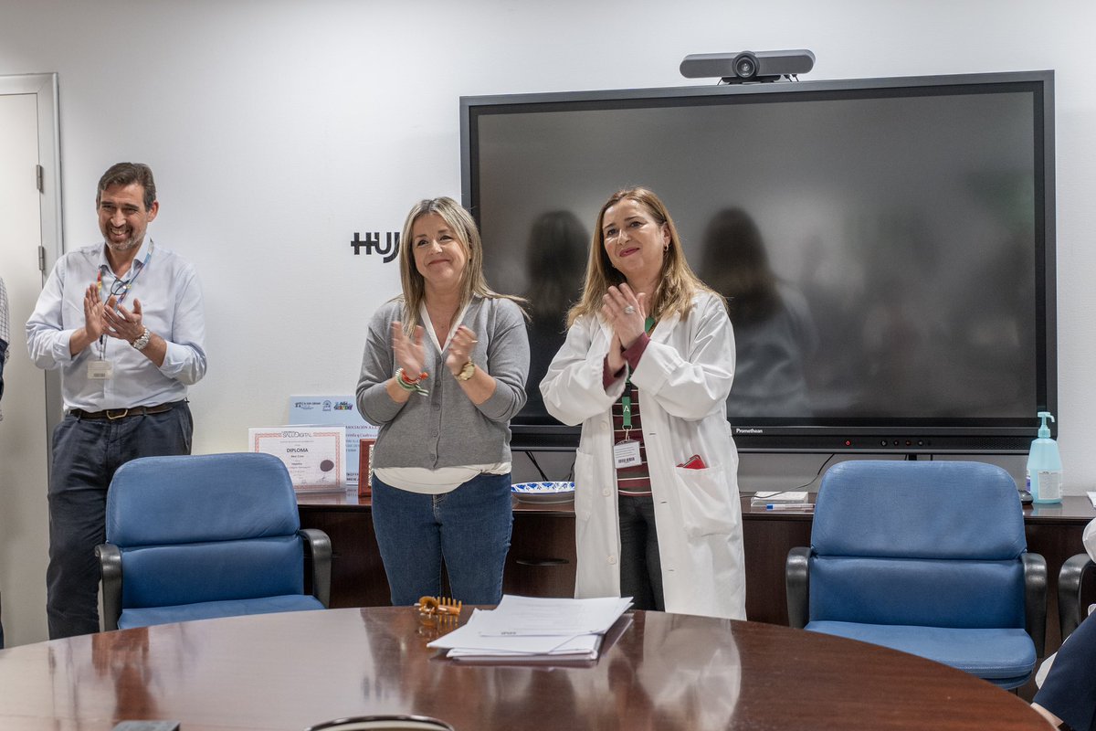 HospitalJaen's tweet photo. Gracias a todos aquellos que no han vuelto a casa para seguir atendiendo esta situación, a los que se han sumado fuera de su turno de trabajo, así como a pacientes y familiares por su colaboración y comprensión.
¡Gracias!
#hujsemueve https://t.co/ejnCul61zH