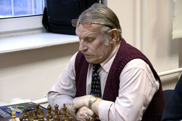 PenistoneChess's tweet image. here is our club president Norman Fisk who loves chess and has played all his life, his rating is 1342 and his favourite opening is the london system which he used to beat players as strong as 1500 this year... apart from chess Norman loves fishing cricket and barbeques