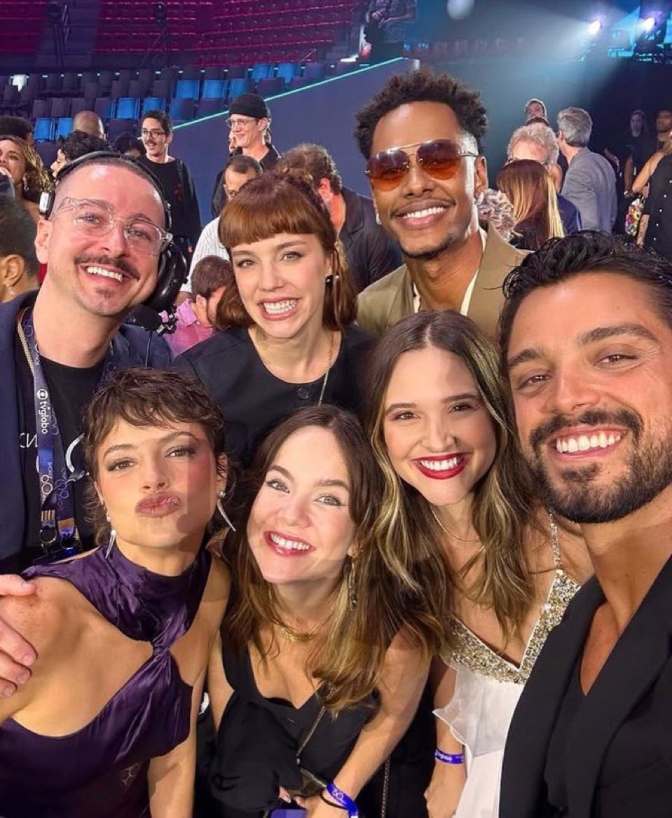 intensa como a vida pra sempre 🤍