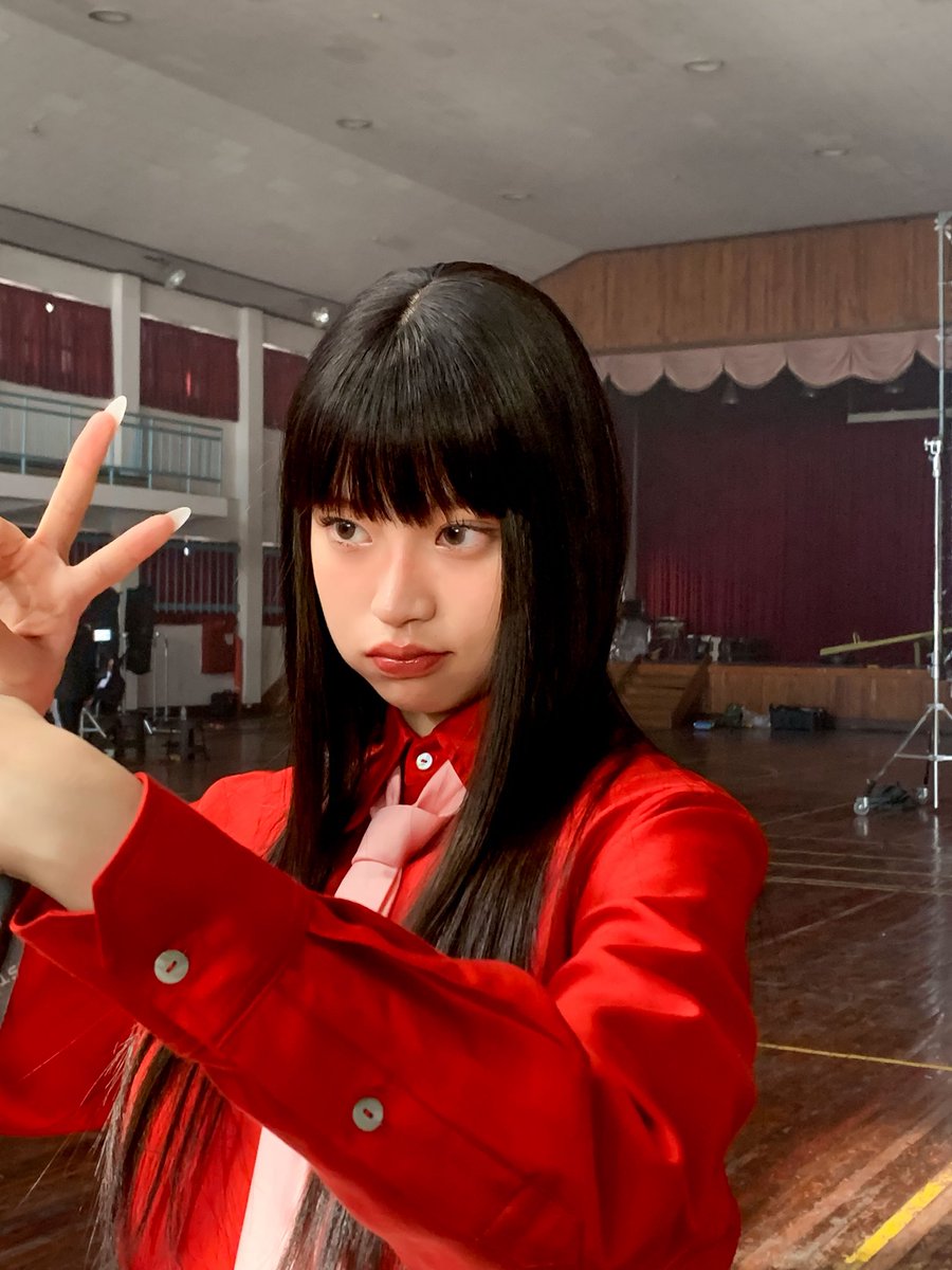 앞머리가 자라났따!!❤💕
레드하음 등장 쀼~😚💋

#KiiiKiii #키키 #HAUM #하음