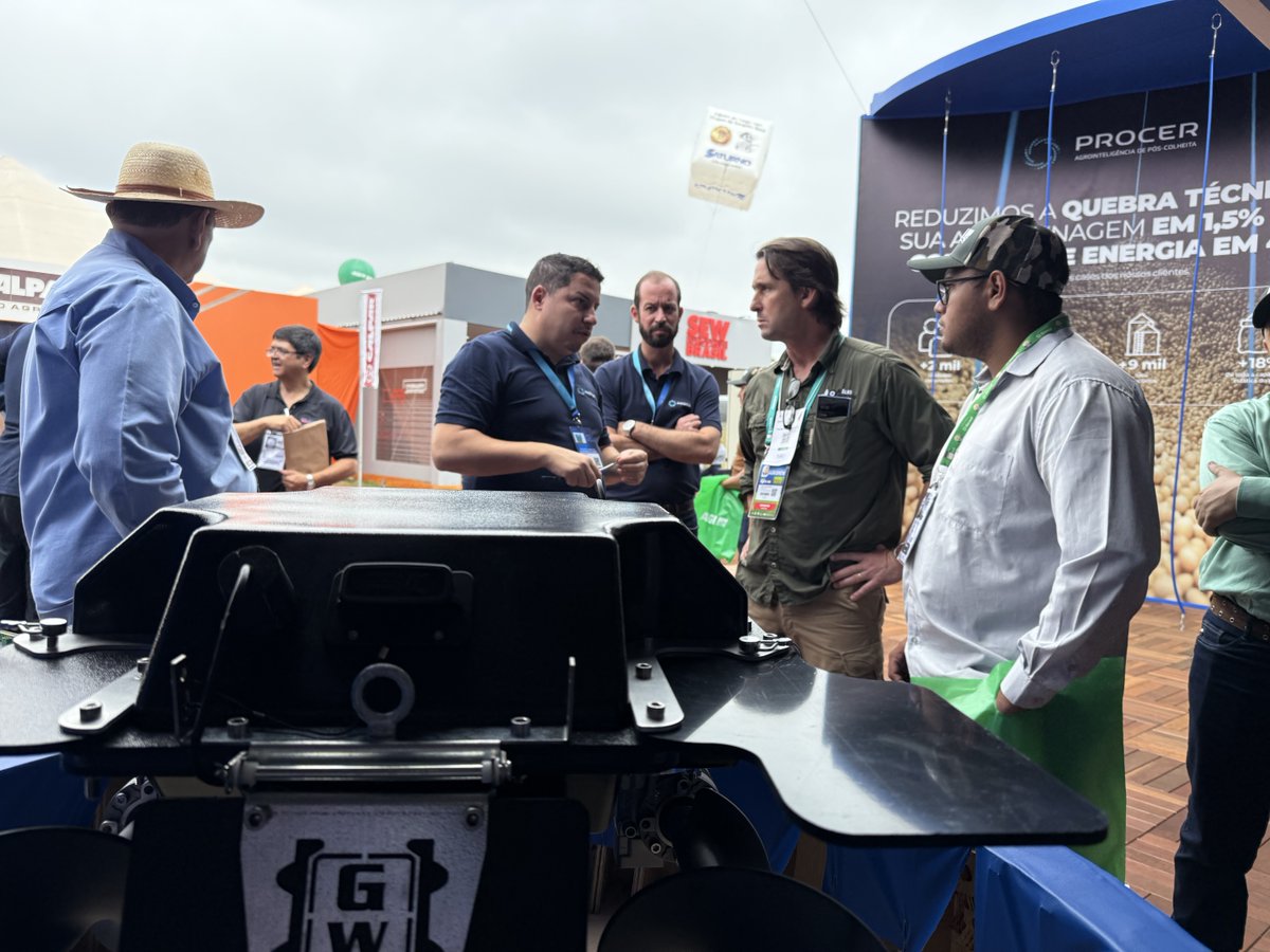 Grain Weevil has made it to Brazil! We are at Agrishow with our partners Ag4Up and our hosts Procer, introducing the robot to farmers and Agri-businesses from around the world.
