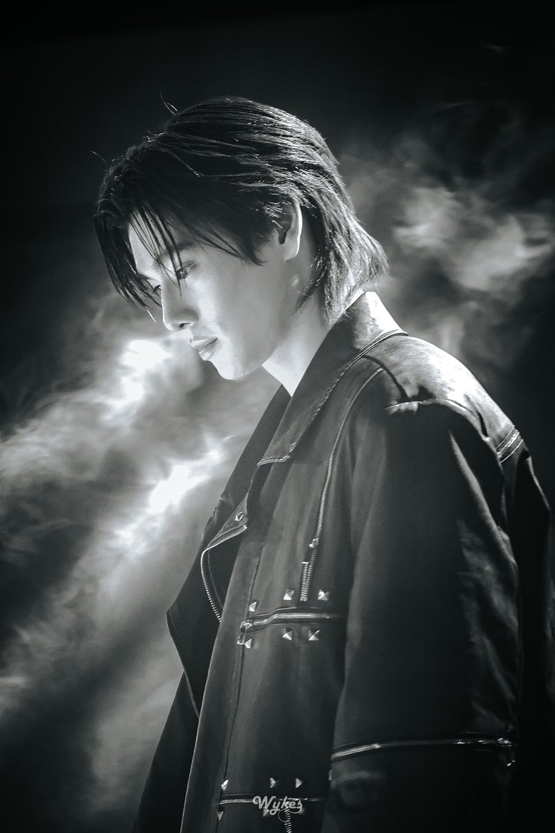 o_onarm's tweet photo. ถ้าพี่จะปล่อยควันขนาดนี้ ทำขาวดำไปเลยจบๆ

PHUWIN THUNDERBOLTS GALA

#ThunderboltsTHxPhuwin
#phuwintang @phuwintang https://t.co/4xHYkJYR6h