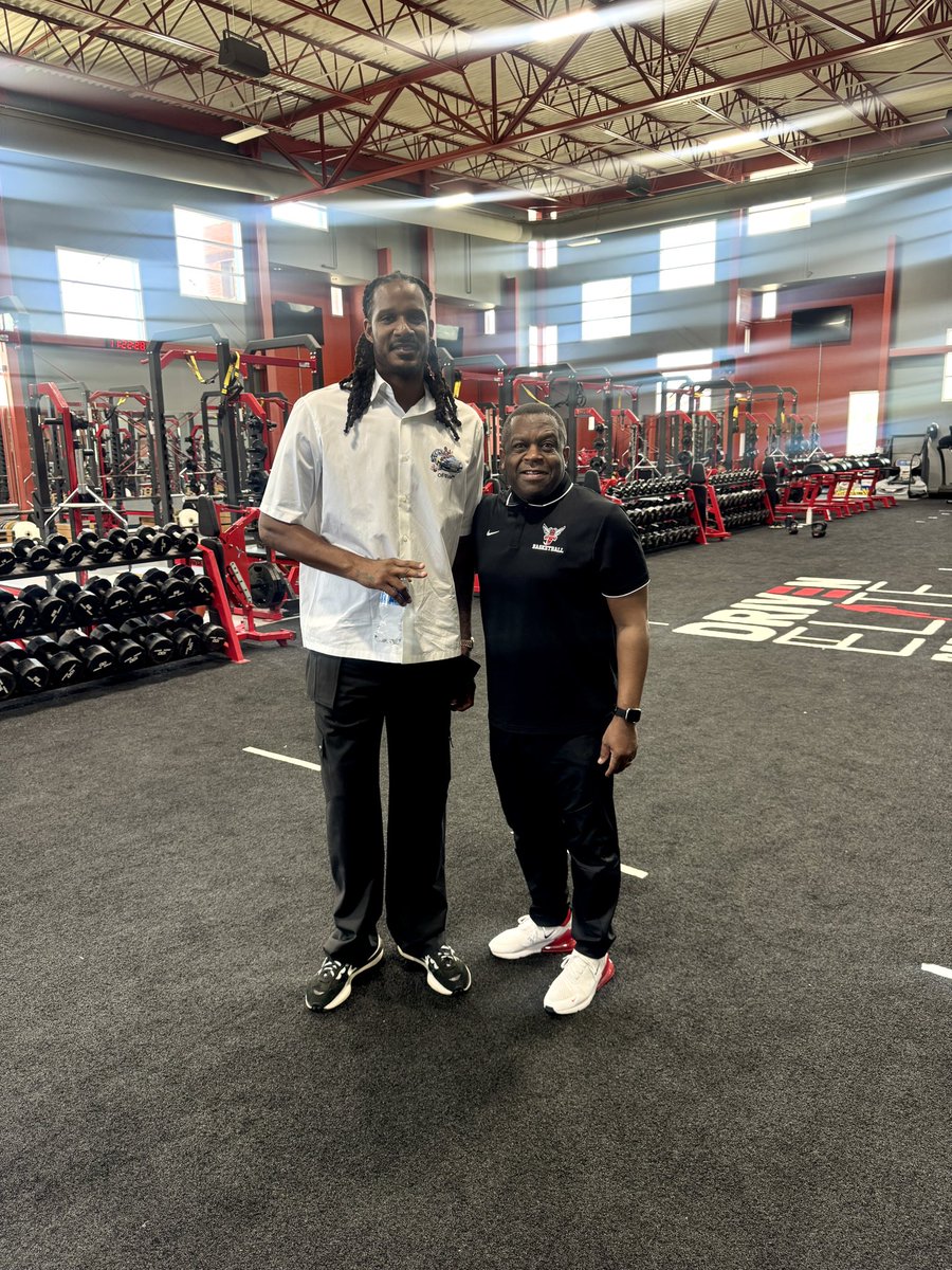 DSUMBB's tweet image. NBA Champion and 18-year NBA vet Trevor Ariza pulled up on us last week! It was an honor to have him on campus!