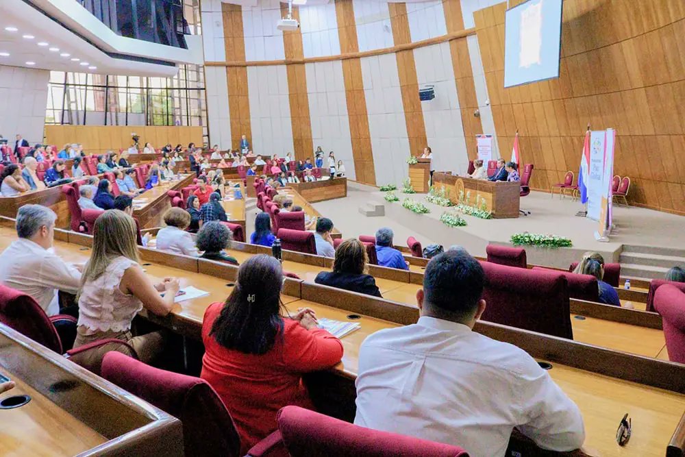 Guided by the theme 'One Family Under God,' Global Peace Foundation Paraguay brought together leaders, indigenous groups, and organizations in a national forum aimed at fostering a more inclusive society. 

To learn more: ow.ly/Gabl50VAvbH

#GlobalPeace #Paraguay