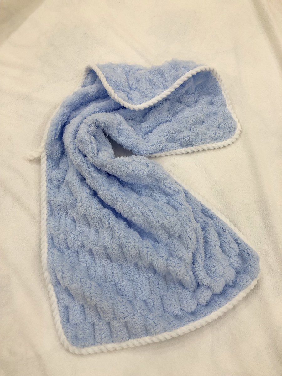 Robshi_store's tweet image. وقت راحتك هو وقت روبشي 🛁

#Robshi
#مناشف #ارواب #استحمام #المنزل 
#الرياض #السعودية #مكة #المدينة_المنورة