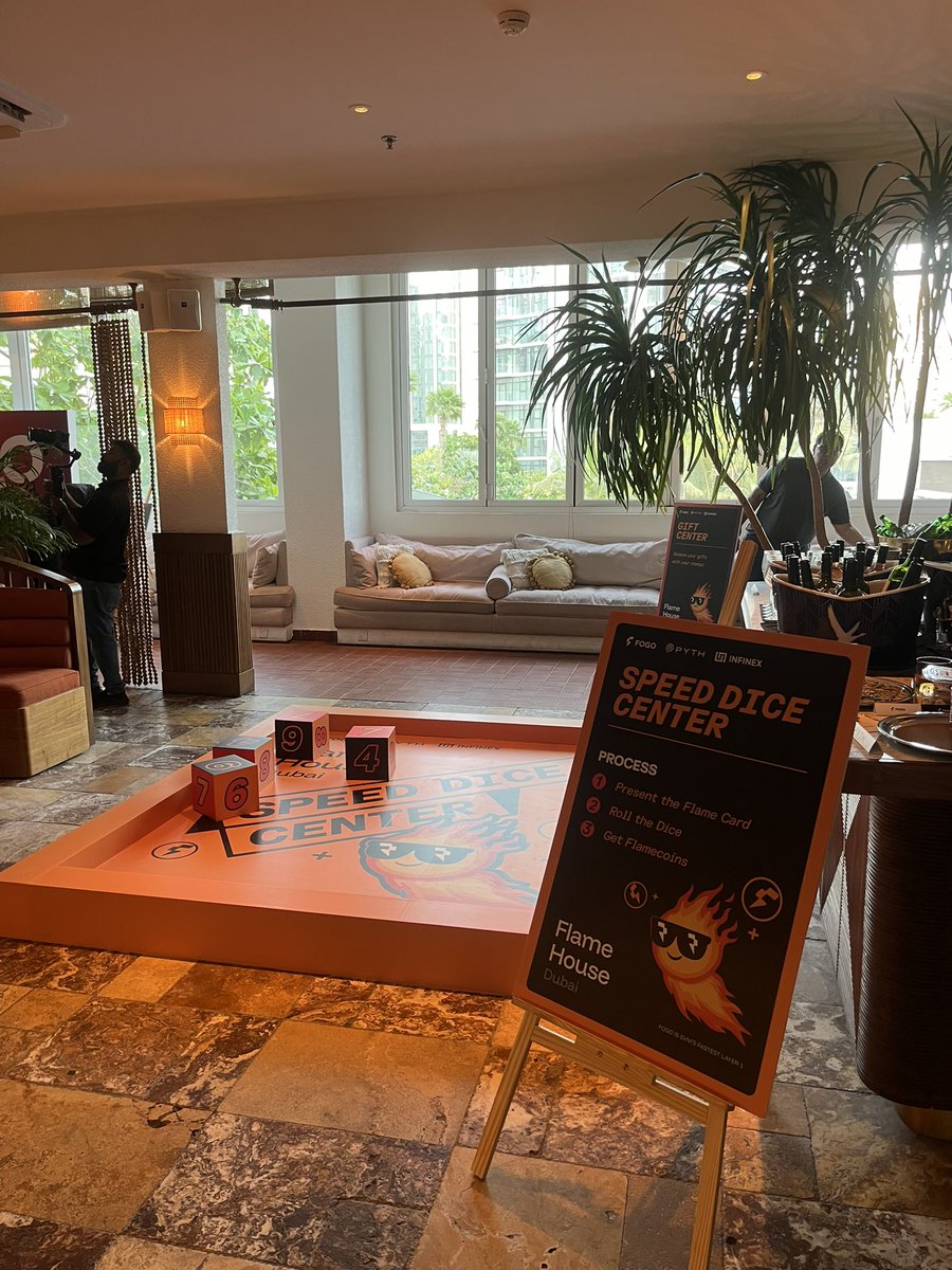 Arrived early at the <a href="/FogoChain/">Fogo</a> <a href="/infinex_app/">Infinex</a> and <a href="/PythNetwork/">Pyth Network 🔮</a> event in Dubai 🔮

<a href="/Andee_Park/">Andement</a> and team prepared a banger you are not ready for 👀

A flame told me if your soul is fiery enough you might get a cheeky discount on Pyth store 🔥