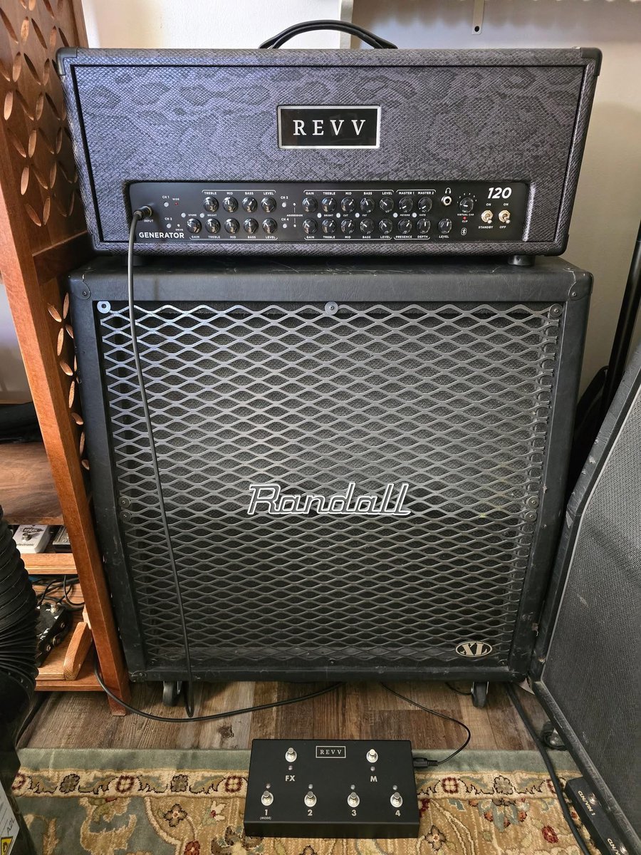 RevvAmps's tweet photo. Check out this custom Generator 120 MK3-Rev B in custom Indigo Snakeskin for our customer Tyler! Don't forget that you can spec out your own Revv Amp using our online Amp Designer.
Photo: Tyler Dahlen
---
#revv #revvamps #madeincanada #ownthetone #boutiqueamps #highgain https://t.co/DAjGwJn7fi