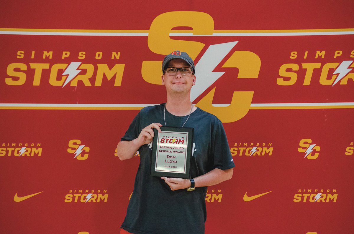 Congratulations to our incredible team manager, Dom Lloyd, on receiving the Distinguished Service Award for 2024-2025! Your hard work, passion, and commitment to Simpson Storm made a lasting impact every day!