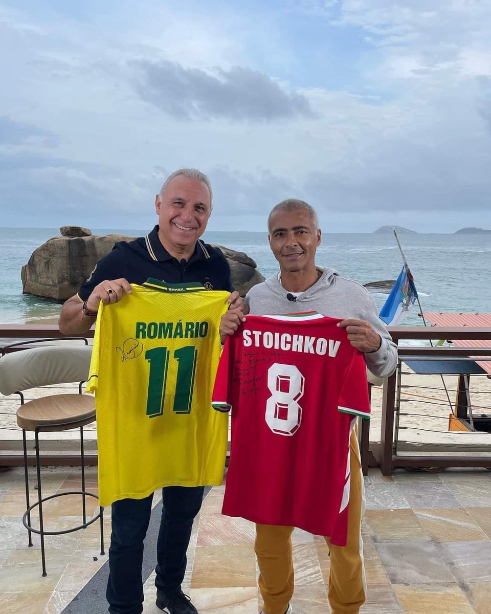 One Picture. Two Legends.