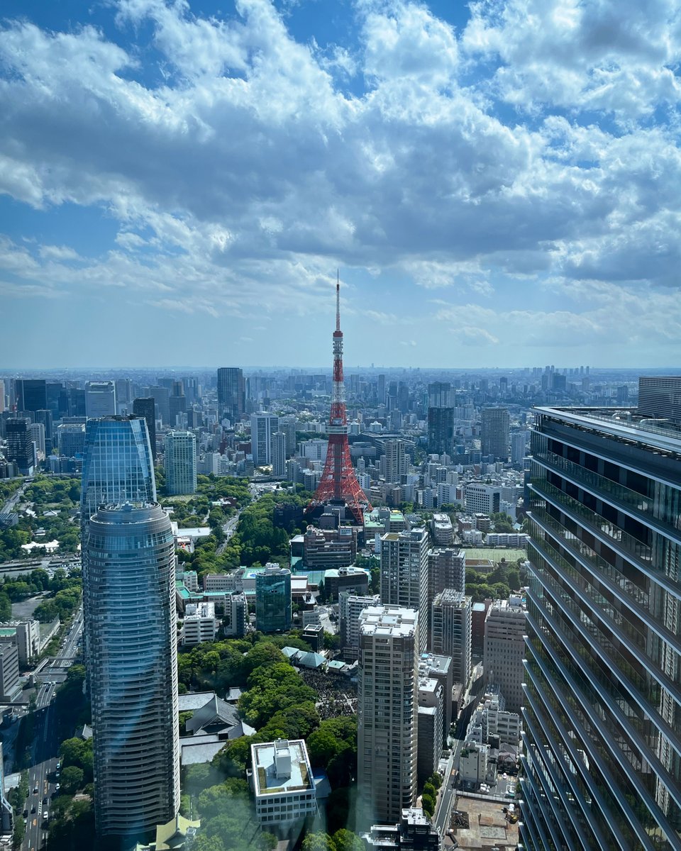 今年はのんびり誕生日を迎えました🎂 個展開催で大騒ぎだった去年からもう1年たったわけで早いよねー。まだ元気で好きなことをやれてることに感謝です。