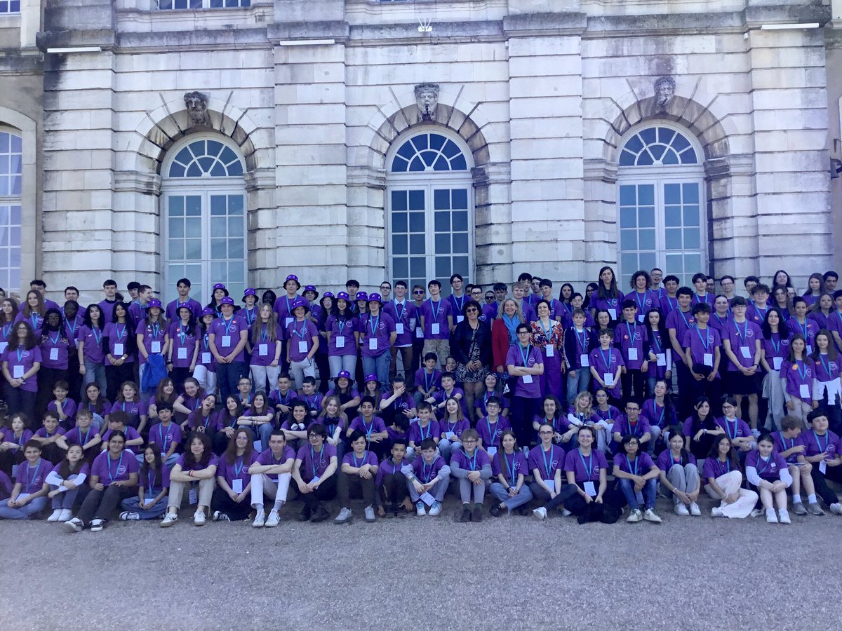 Ambition 21 (@ambition21_fse) on Twitter photo 🎬 Clap de fin pour la #JANEIA, Journée du numérique éducatif, avec les élèves Ambassadeurs du #numérique à l'<a href="/AbbayePremontre/">Abbaye des Prémontrés</a>.
La semaine régionale de l'#IntelligenceArtificielle se poursuit dans la <a href="/RA_GrandEst/">Région académique Grand Est</a>. Rendez-vous demain !
#IA
#FSE+
#Ambition21 🎬 Clap de fin pour la #JANEIA, Journée du numérique éducatif, avec les élèves Ambassadeurs du #numérique à l'<a href="/AbbayePremontre/">Abbaye des Prémontrés</a>.
La semaine régionale de l'#IntelligenceArtificielle se poursuit dans la <a href="/RA_GrandEst/">Région académique Grand Est</a>. Rendez-vous demain !
#IA
#FSE+
#Ambition21