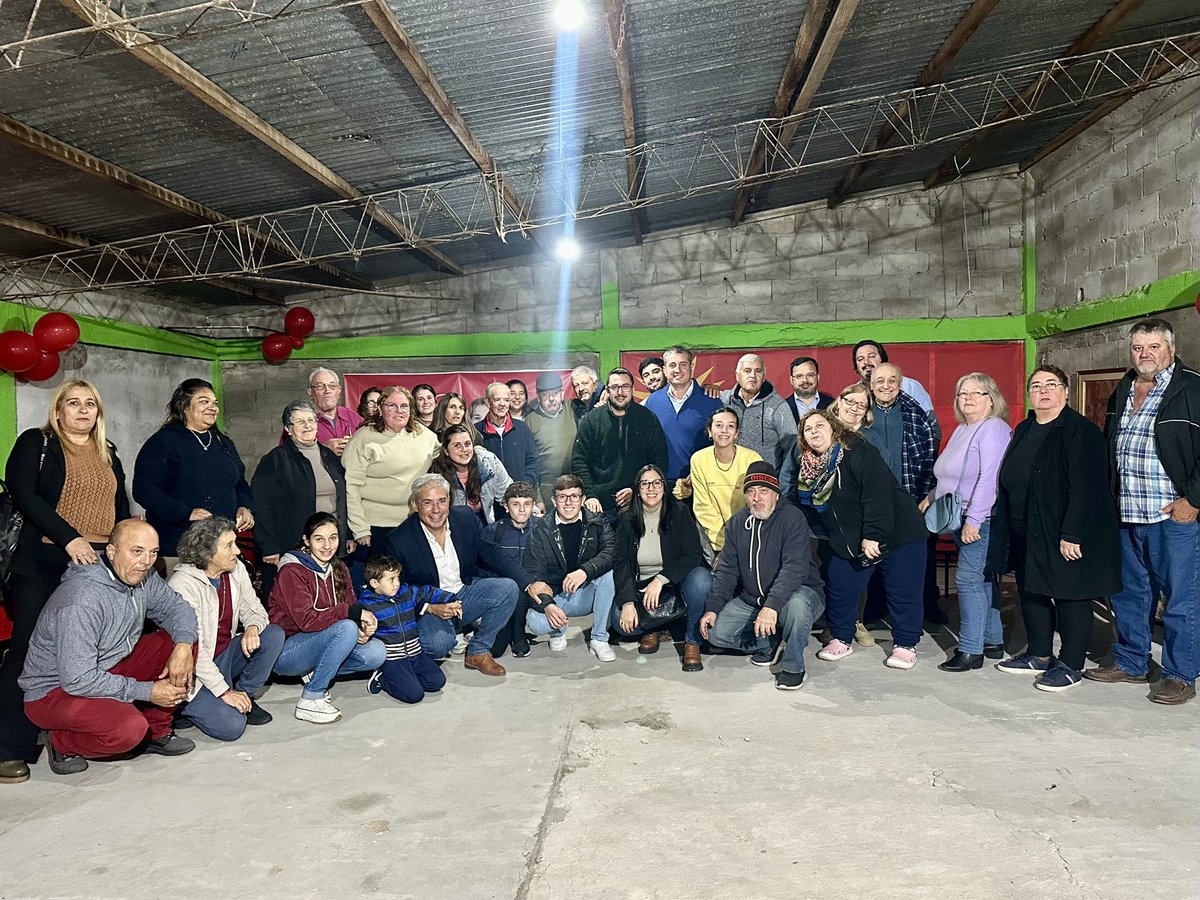 AugMontesdeoca's tweet photo. Ayer con el equipo de la 600, inauguramos la sede en Pan de Azúcar, de nuestro candidato a Alcalde Fabricio Sención. 

Gracias al Senador @RobertSilvaUy y al Diputado @FelipeSchipani por la presencia. https://t.co/EHPbvf3vUm