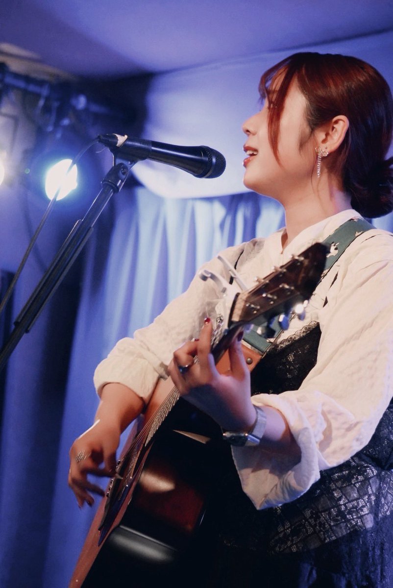 2025.4.29 下北沢440

1.ルナ
2.薄陽
3.カフェラテ
4.蛍
5.花明かり

uchuu、見に来てくださった皆さまありがとうございました！
また歌いに帰ってこれますように！