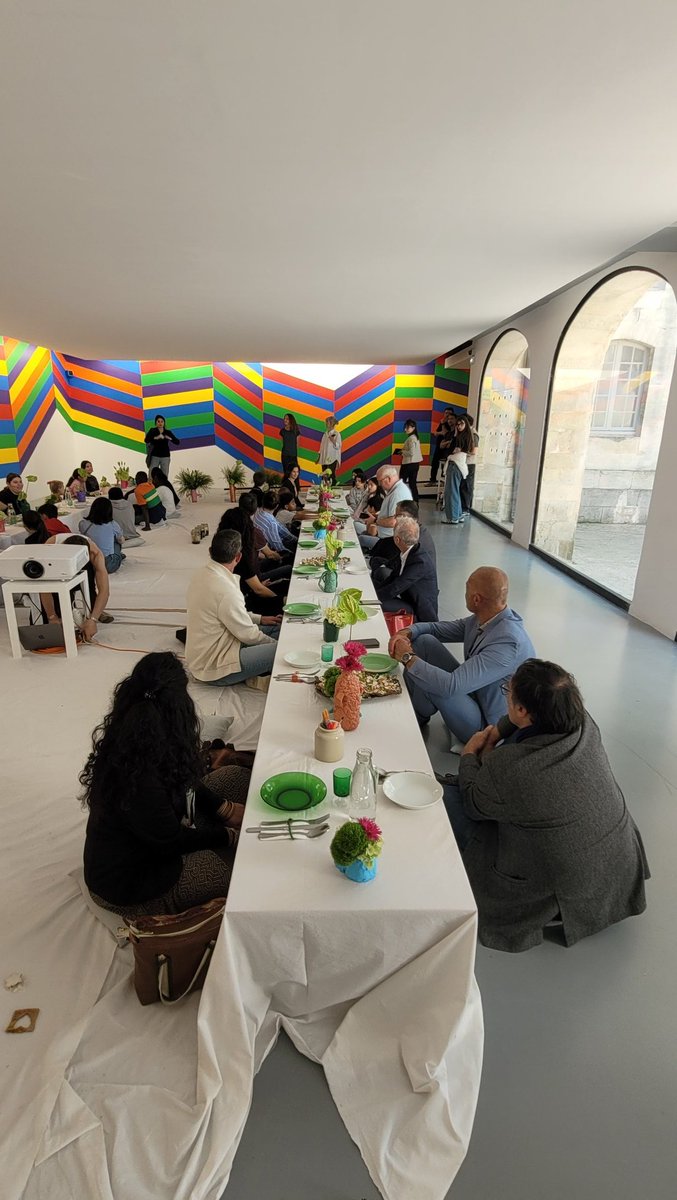 Coralie Maretto (@ienavignon1) on Twitter photo Un beau projet artistique conduit au sein de la cité éducative d'Avignon entre les élèves de la micro-école et ceux de l'UPE2A du collège Jean Brunet. Merci pour ce fabuleux banquet! <a href="/AcAixMarseille/">Acad. Aix-Marseille</a> <a href="/dsden84/">DSDEN de Vaucluse</a> Un beau projet artistique conduit au sein de la cité éducative d'Avignon entre les élèves de la micro-école et ceux de l'UPE2A du collège Jean Brunet. Merci pour ce fabuleux banquet! <a href="/AcAixMarseille/">Acad. Aix-Marseille</a> <a href="/dsden84/">DSDEN de Vaucluse</a>