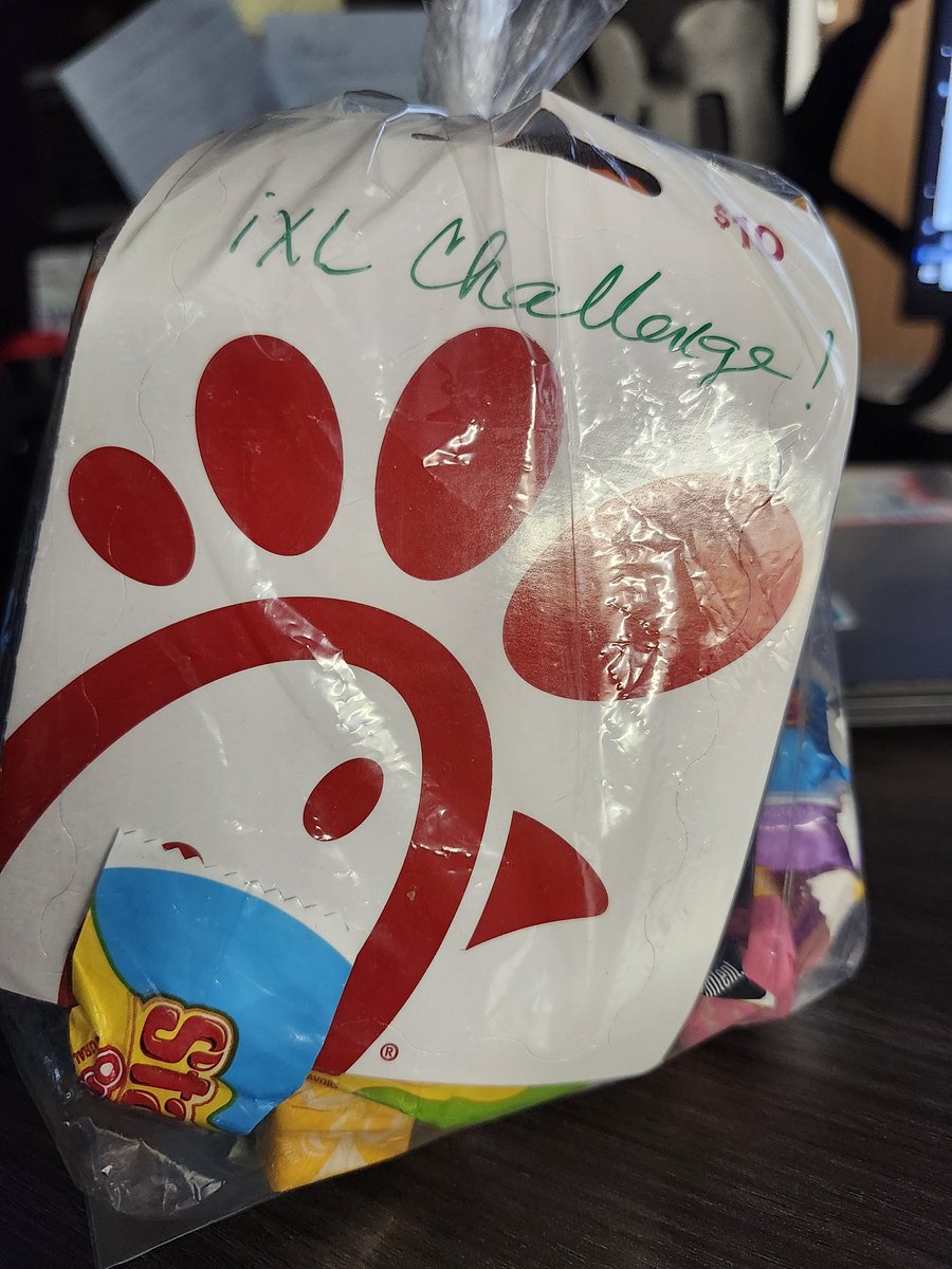 Joycelyn Holbert tweet media