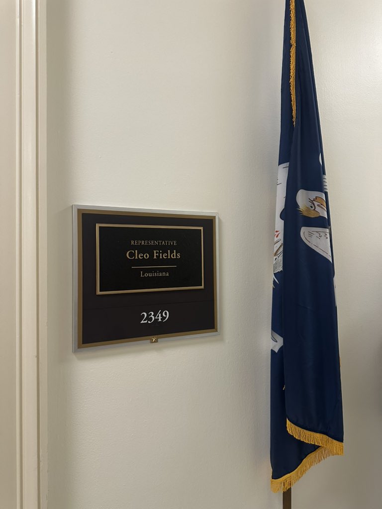 AssnOfLACoops's tweet image. Thank you, @RepFields, for meeting with our co-op representatives today to discuss FEMA related issues. 

#CoopsOnTheHill