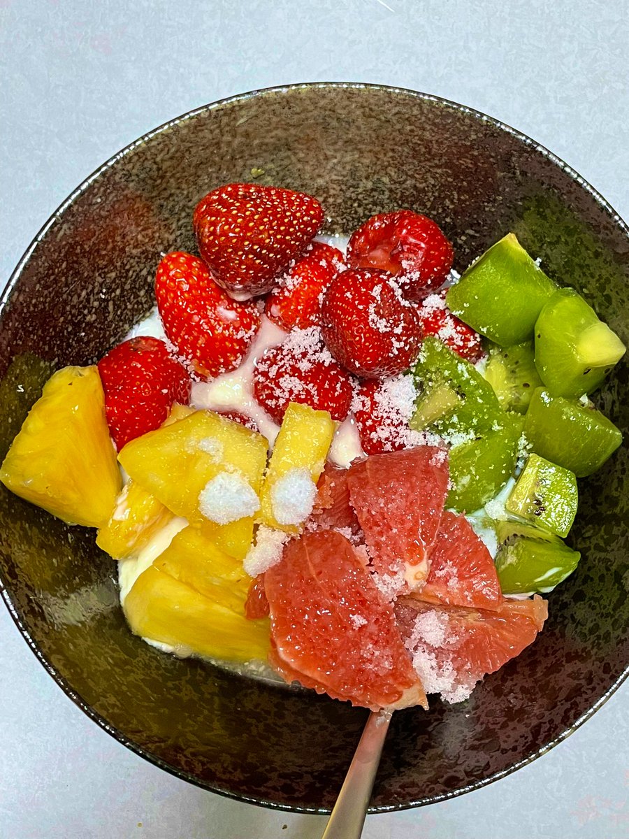 ゴールデンウィークうぇい✌︎('ω')✌︎

#普通に3連勤