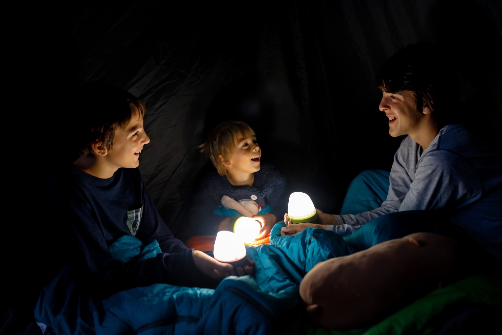 Night at the Museum
Uniek slaapfeestje voor kinderen van 8 t/m 12 jaar op vrijdag 23 mei. Altijd al willen weten wat er in het museum gebeurt als de deuren sluiten? Dan is dit je kans! Kijk op de website voor alle praktische informatie: ap.lc/ulJNy