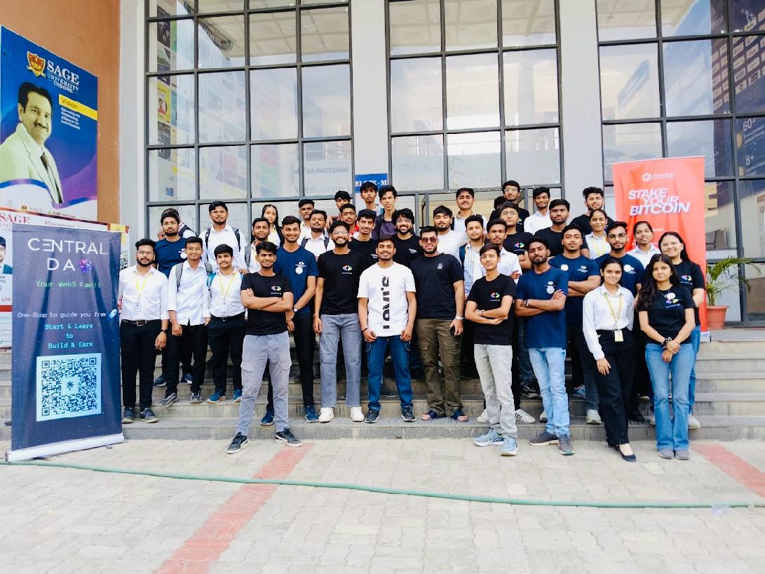Central_DAO's tweet image. 🚀 Your Web3 Fam had an amazing time at Core Connect Campus Edition at SAGE University! 🌐
💻 The dev workshop was packed with insights into Core DAO, hands-on coding, and the crowd was amazing. 🔥