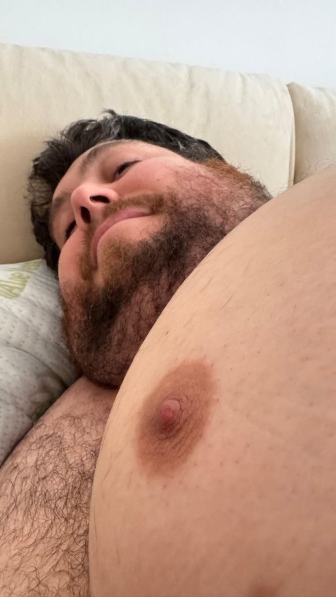 PrivateChubClub's tweet photo. Naps with @AlfredoCil68347

#mega🍑 #Superchub #chub #amsterdam https://t.co/PBSuGPhYw8