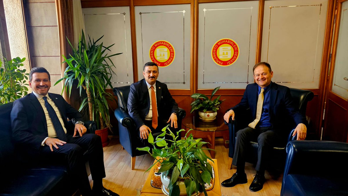Selçuk Türkoğlu (@ys_turkoglu) on Twitter photo Parlamento Muhabirleri Derneği’nin 61. Kuruluş Yıldönümü nedeniyle Dernek Başkanı Sn. Kemal Aktaş’ı, (<a href="/kemalakta1/">kemal aktaş</a>) İYİ Parti GİK Üyemiz Sn. Melih Aydın (<a href="/MelihAslanAydin/">Melih Aydın</a>) ile birlikte ziyaret ettik. Tebrik ediyor, dernek faaliyetleri ve mesleki çalışmalarında başarılar Parlamento Muhabirleri Derneği’nin 61. Kuruluş Yıldönümü nedeniyle Dernek Başkanı Sn. Kemal Aktaş’ı, (<a href="/kemalakta1/">kemal aktaş</a>) İYİ Parti GİK Üyemiz Sn. Melih Aydın (<a href="/MelihAslanAydin/">Melih Aydın</a>) ile birlikte ziyaret ettik. Tebrik ediyor, dernek faaliyetleri ve mesleki çalışmalarında başarılar