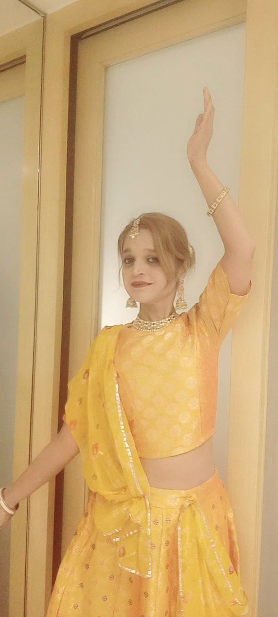 ash4intelways's tweet photo. #Nir bharath #Jamuna tab #dagar chalat uthayo #Gagar tab #dagar chalat mohe cherata #langar hat jao ji #kunwar phut jai hai #Gagar #krishnakavit #krishnakavit2025 #kathak #routine #riyaz #Bhajan #bhaktiras #krishnaleela #Pune https://t.co/xdEsjA0BPR